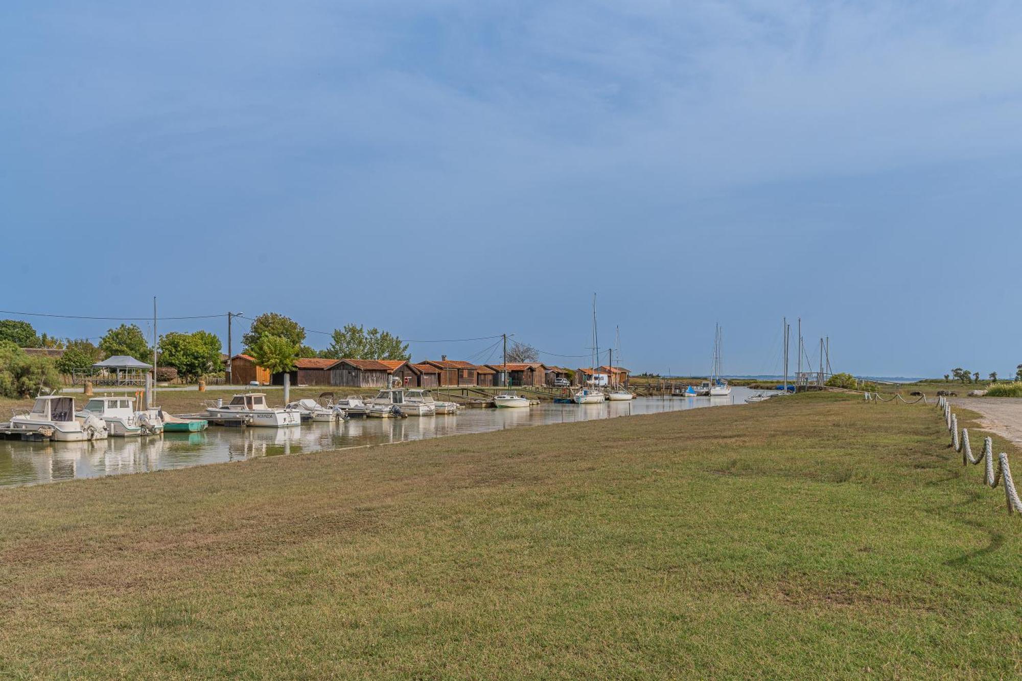 Vila Le Pin Franc Valeyrac Exteriér fotografie