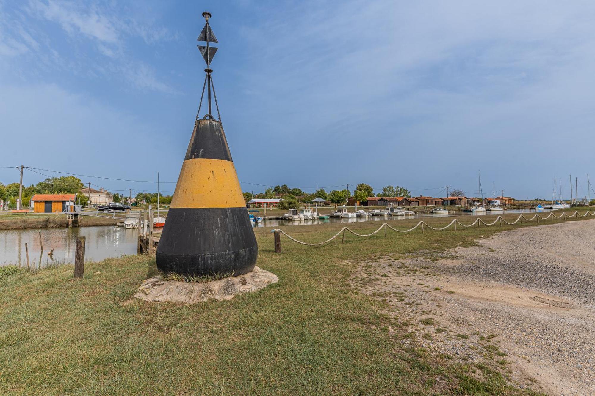 Vila Le Pin Franc Valeyrac Exteriér fotografie