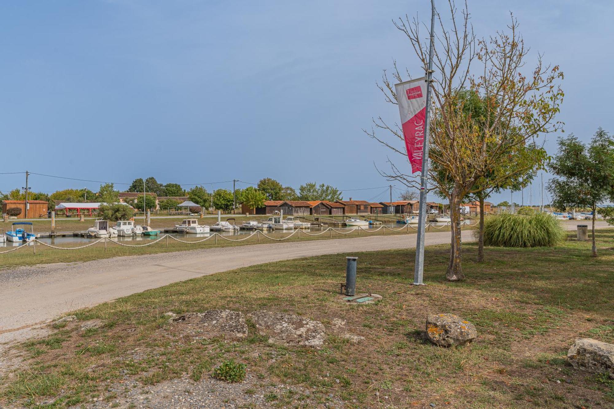 Vila Le Pin Franc Valeyrac Exteriér fotografie